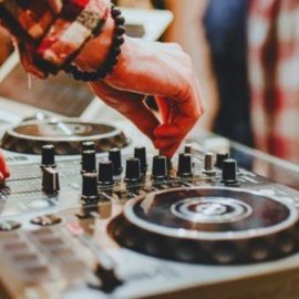 Udemy Learn 3 Fun Dj Mixes: Edm House Deep House [TUTORiAL] (Premium)